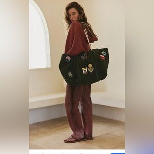 Free people Women's Natural Been There Badge Tote Bag